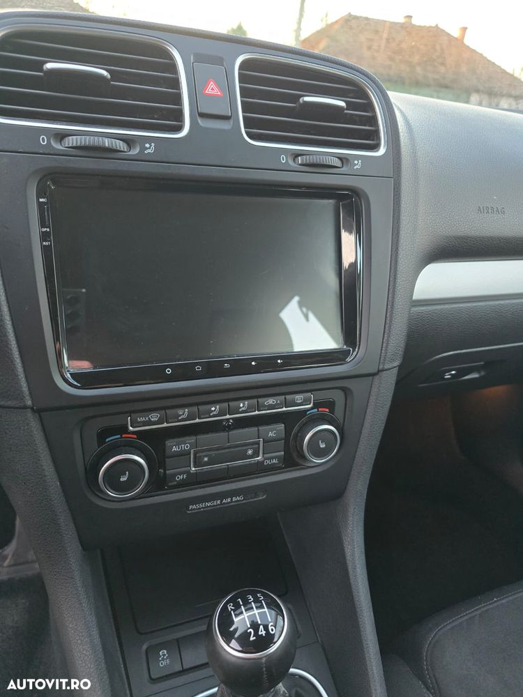 Volkswagen Golf - 11