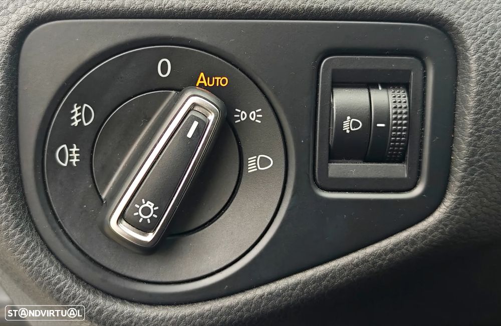 VW Golf 1.6 TDi DPF Comfortline - 13