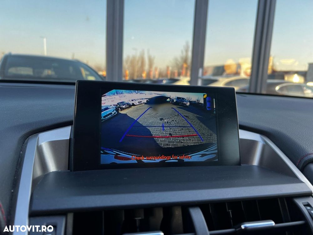 Lexus Seria NX - 16
