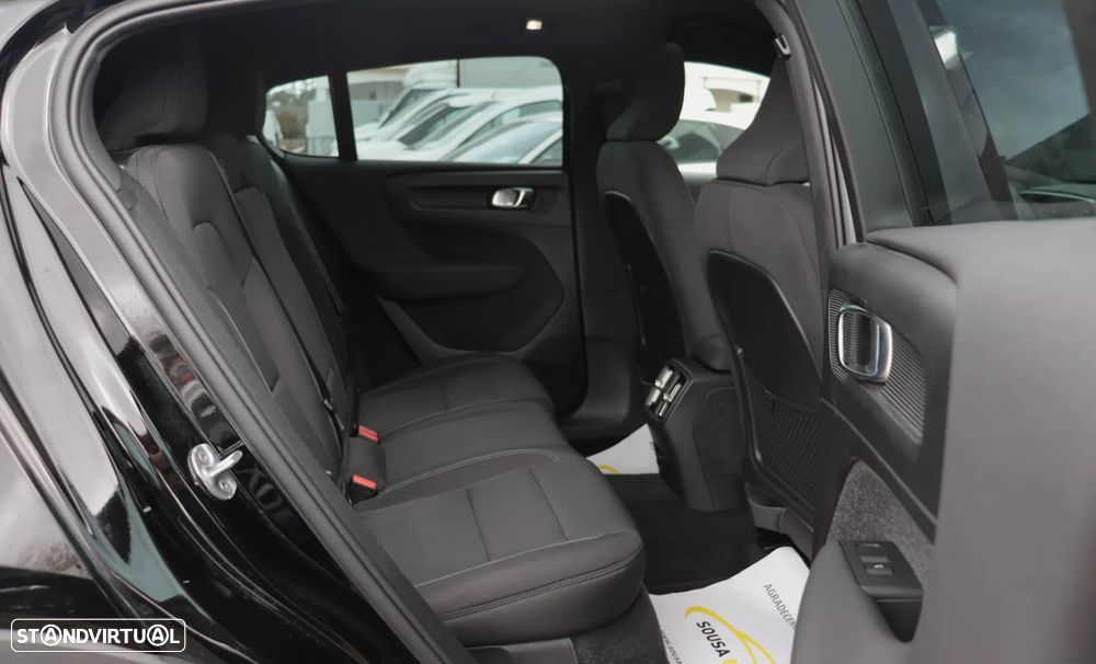 Volvo C40 Recharge Plus - 11