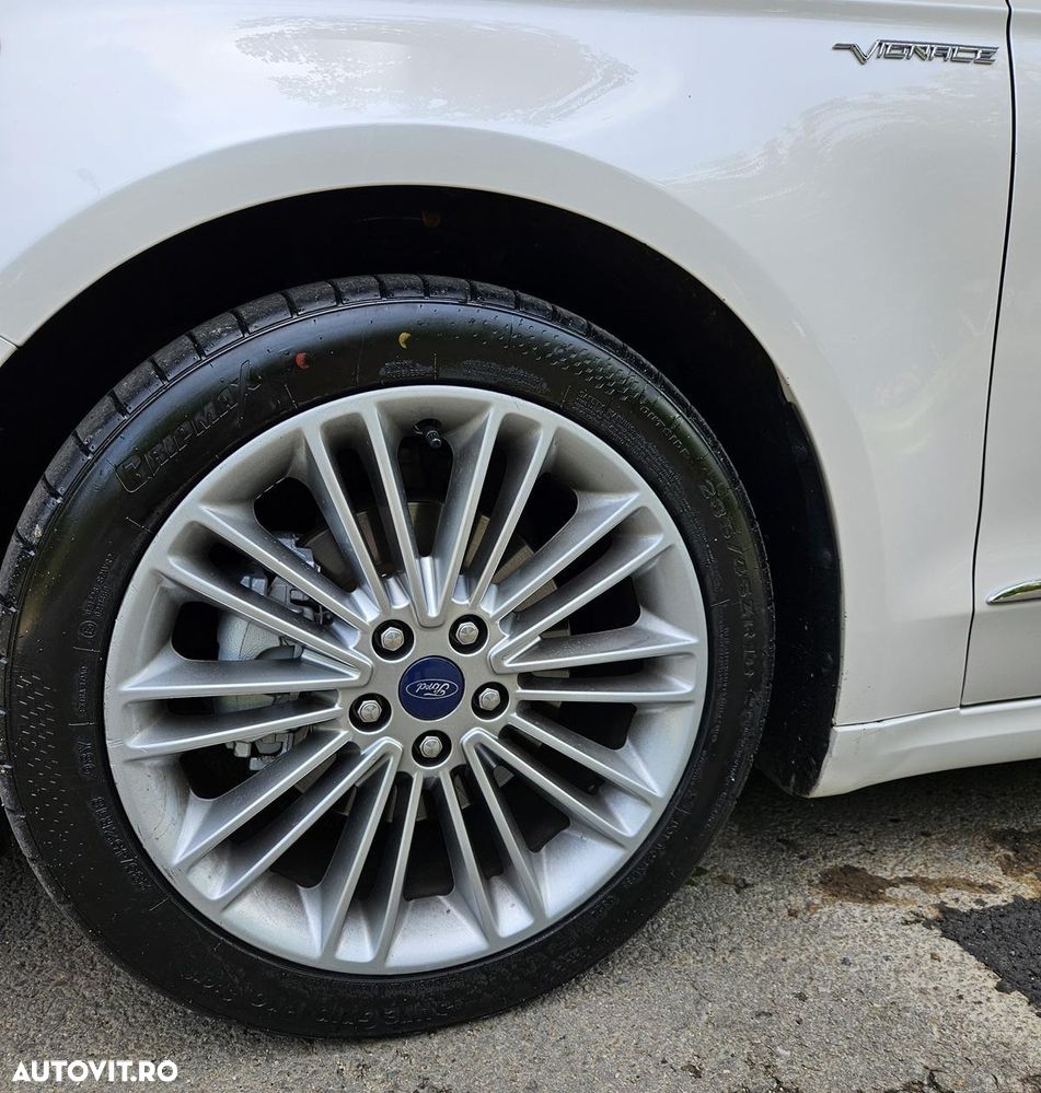 Ford Mondeo 2.0 HEV Vignale - 15