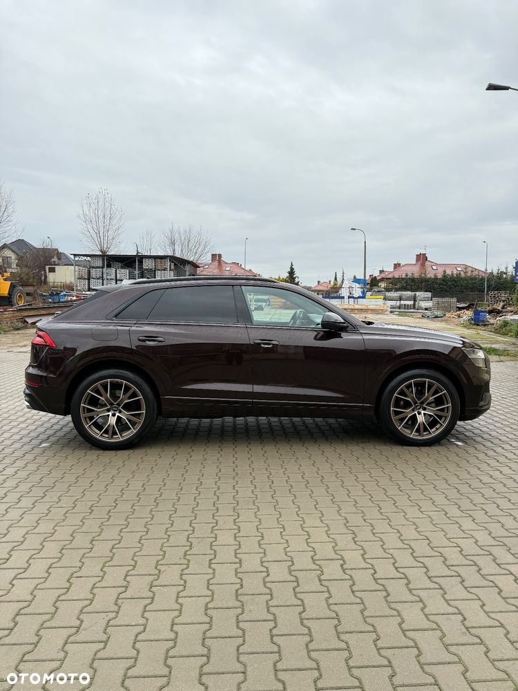 Audi SQ8 - 2