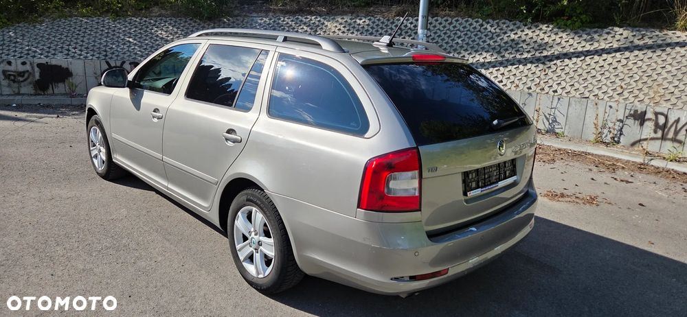 Skoda Octavia 1.6 TDI Ambition - 13