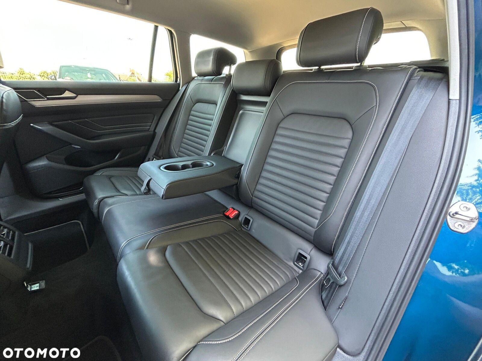 Volkswagen Passat 2.0 TDI EVO Elegance DSG - 19