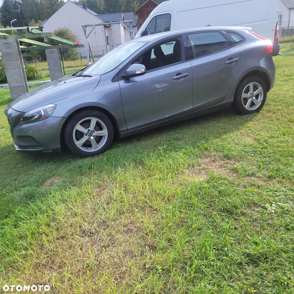 Volvo V40 - 19