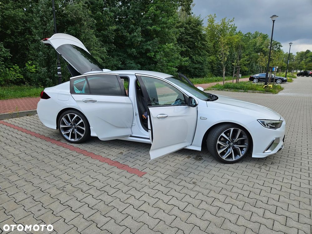 Opel Insignia 2.0 BiTurbo D 4x4 Automatik GSI - 12