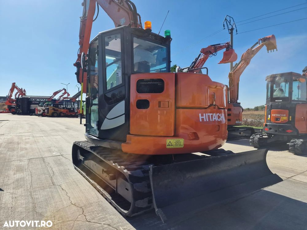 Hitachi ZX85, 2021, 2.975h, LAMA, CUPLA RAPIDA+3 CUPE NOI, Ad sapare 5m, latime 2,2m, ridica 3,7t, Camera spate, senile cauciuc 80% ok, inst picon pe bratele de excavare, Aer cond, computer in lb romana, posibilitate leasing -PROMOTIE 56.900 EUR+Tva - 3