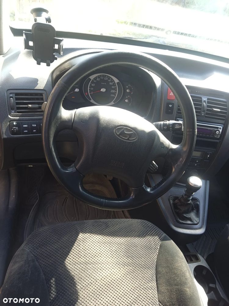 Hyundai Tucson 2.0 CRDi VGT 4WD GLS - 6