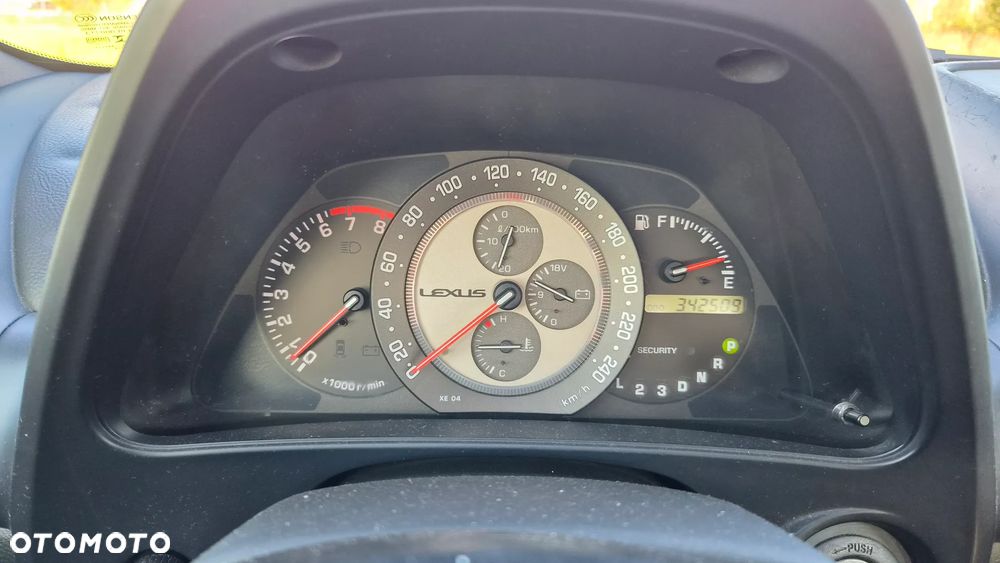 Lexus IS 200 Elegance - 16