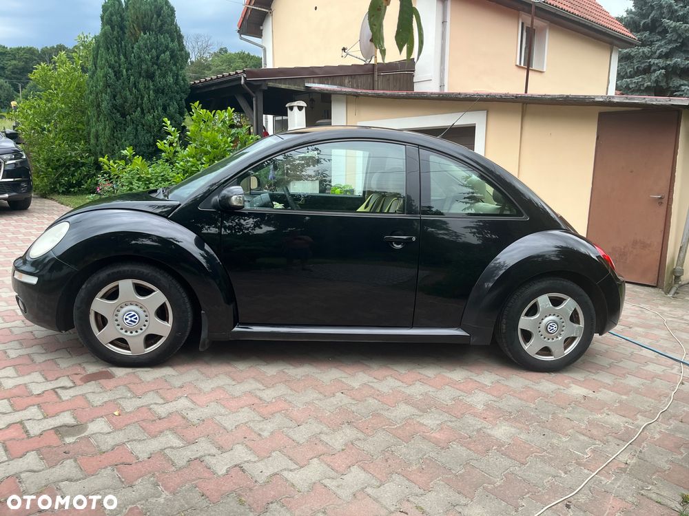 Volkswagen New Beetle 1.6 - 4