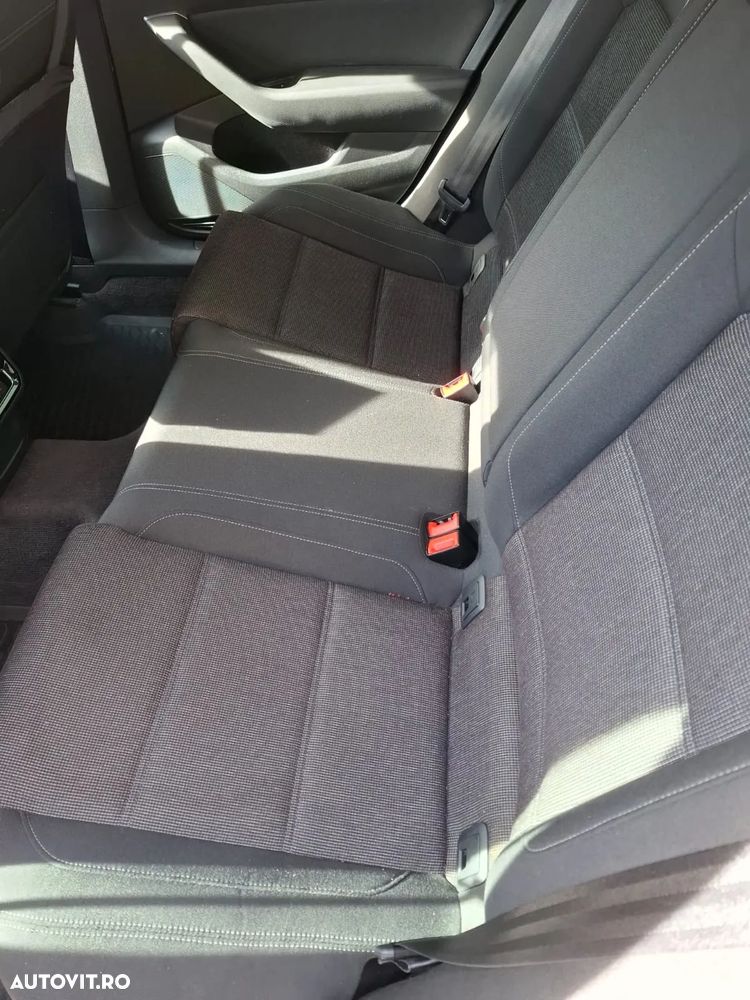 Volkswagen Passat 2.0 TDI Comfortline - 6