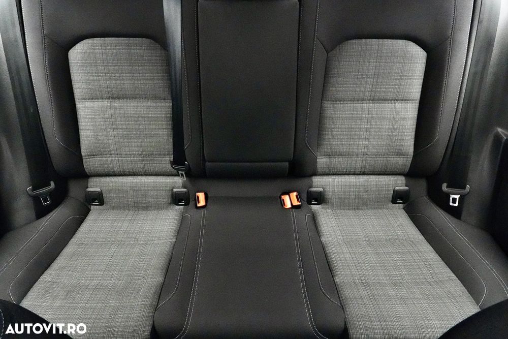 Volkswagen Passat 2.0 TDI DSG Comfortline - 17