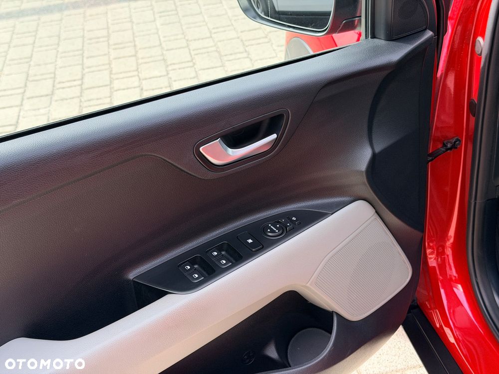 Kia Stonic 1.2 L - 15