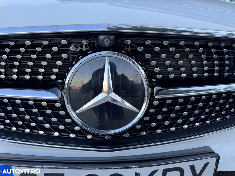 Mercedes-Benz E 300 Coupe 9G-TRONIC AMG Line - 18