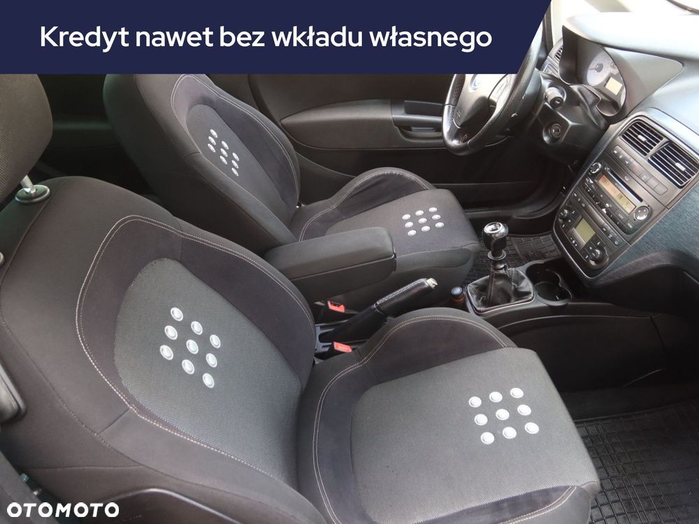 Fiat Grande Punto - 11