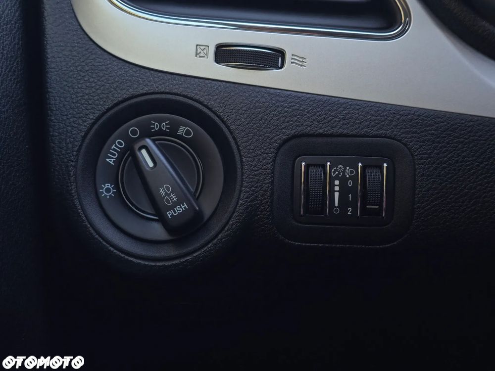 Fiat Freemont 2.0 Multijet Lounge - 23