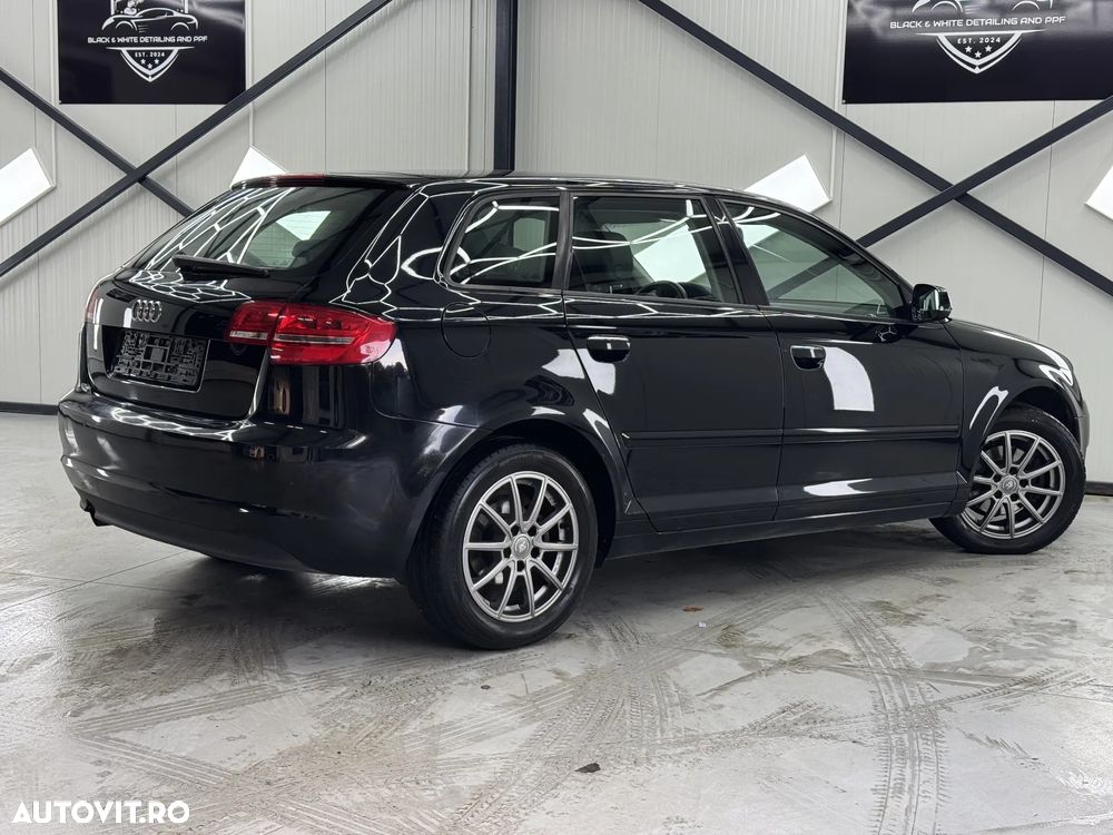 Audi A3 Sportback - 7