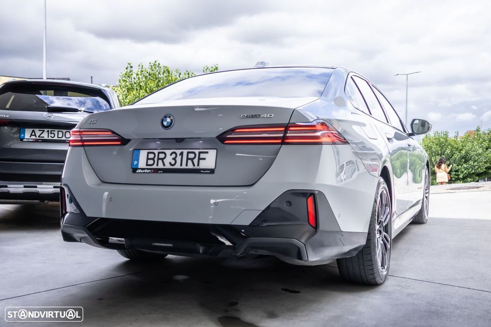 BMW i5 eDrive40 Pack Desportivo M - 6