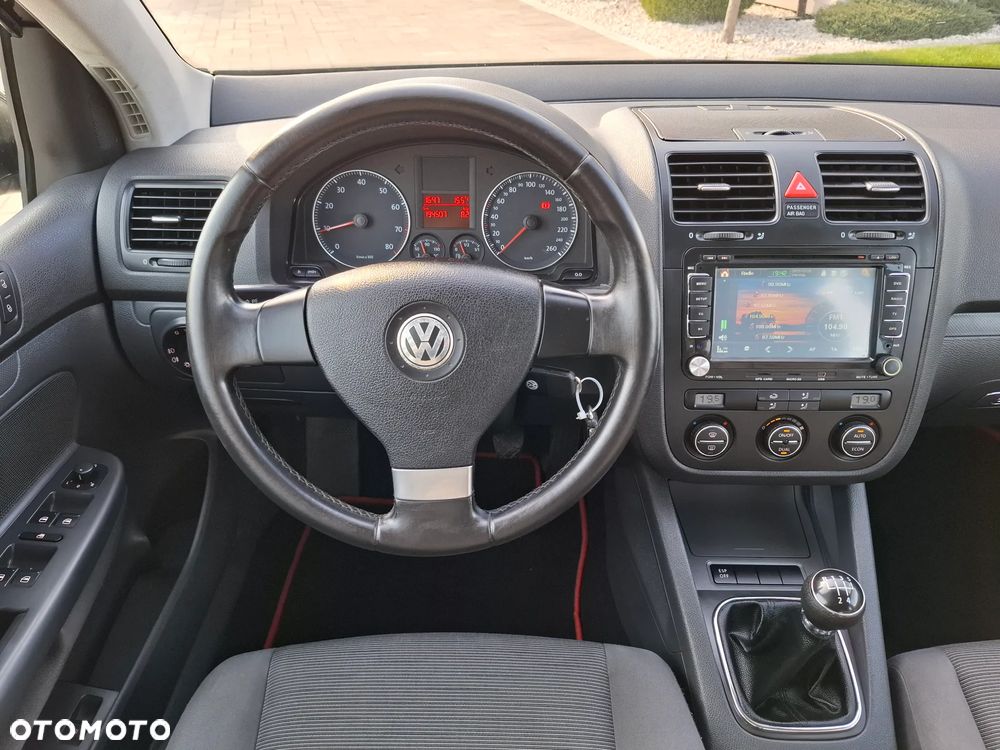 Volkswagen Golf 1.6 Sportline - 31