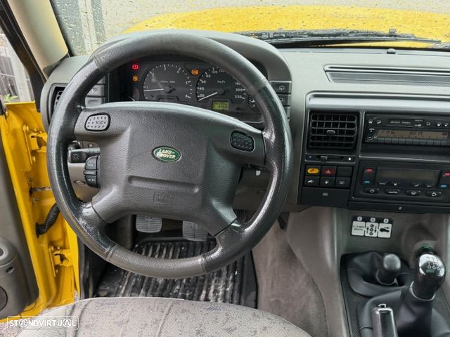 Land Rover Discovery TD5 Entertainer - 19