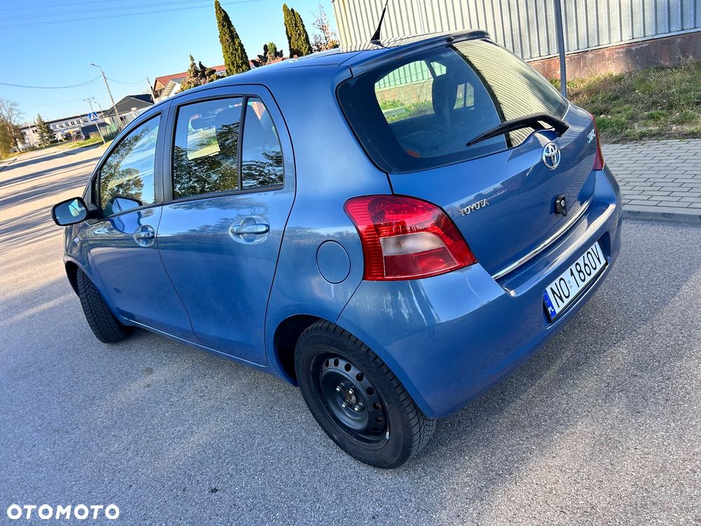 Toyota Yaris 1.33 Luna - 3