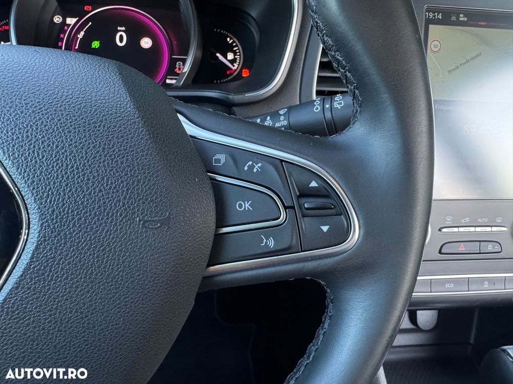Renault Megane ENERGY dCi 110 EDC BOSE EDITION - 21