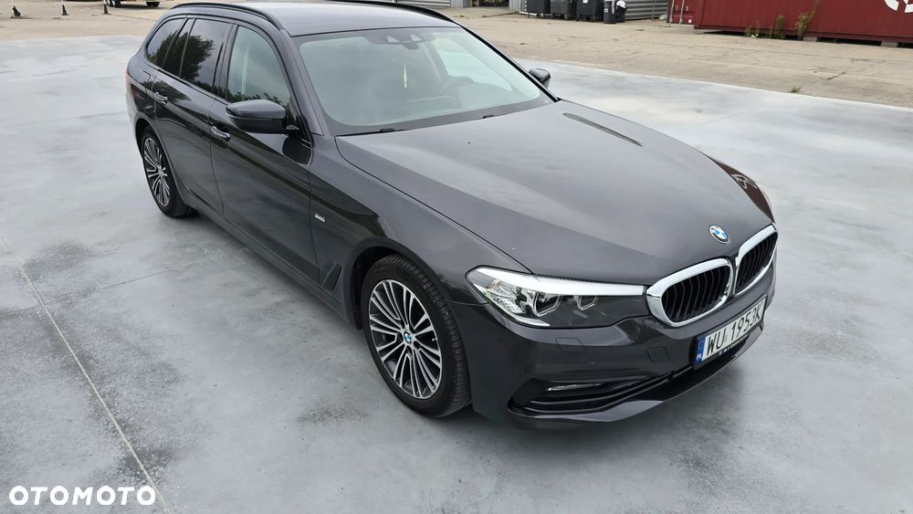 BMW Seria 5 520d Sport Line - 1