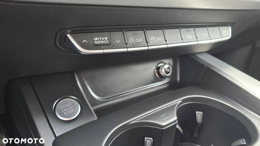 Audi A4 Avant 2.0 TDI ultra S tronic - 29