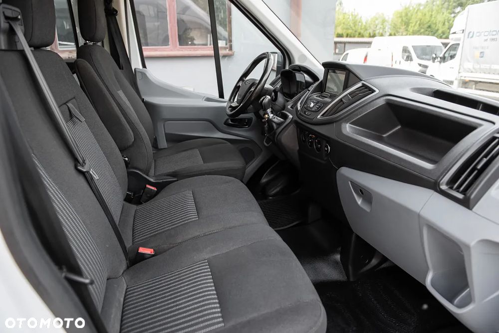 Ford Transit - 27
