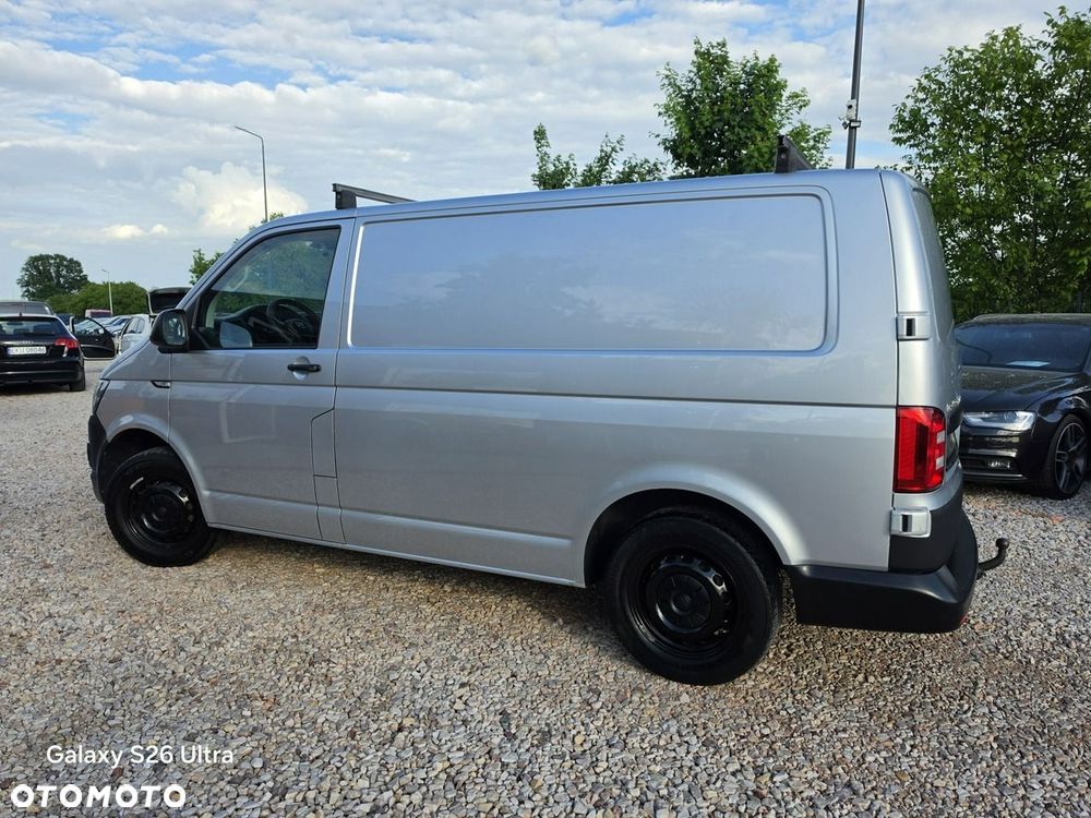 Volkswagen Transporter - 11