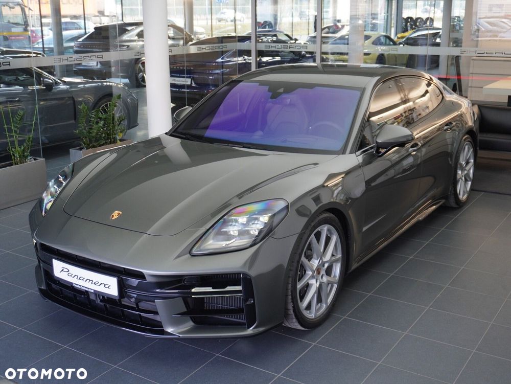 Porsche Panamera 4 E-Hybrid PHEV - 4