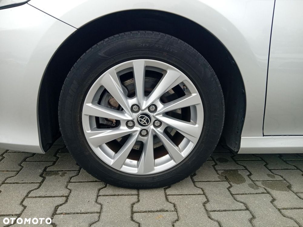 Toyota Camry 2.5 Hybrid Comfort CVT - 19