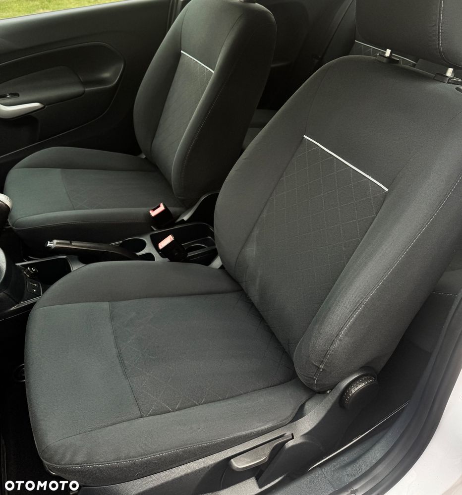 Ford Fiesta 1.25 Champions Edition - 27