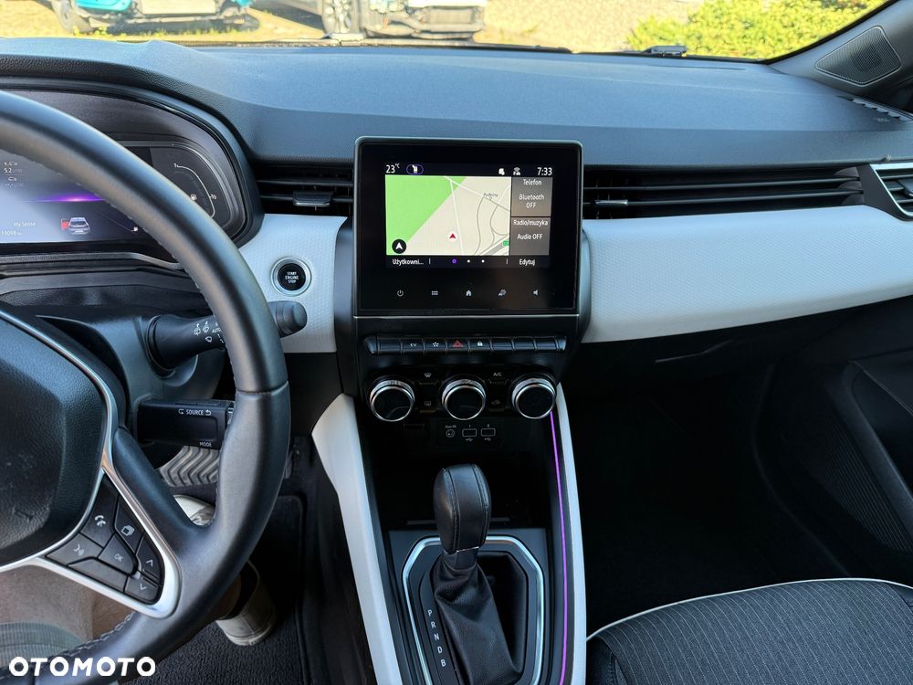 Renault Clio - 23