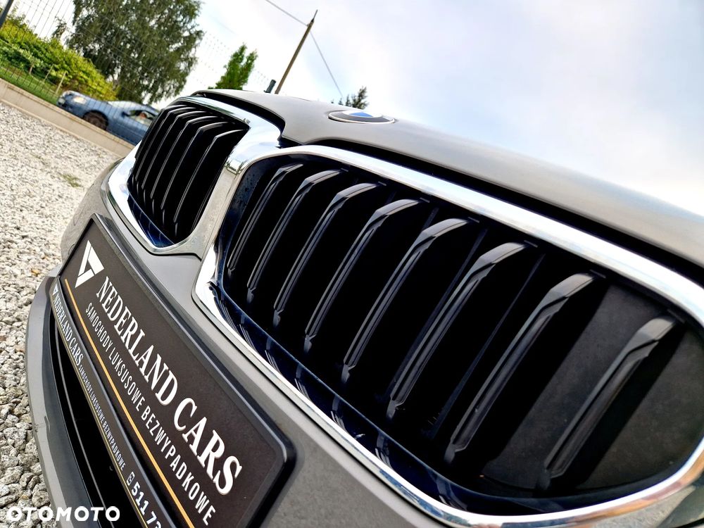 BMW Seria 5 520d Touring - 28