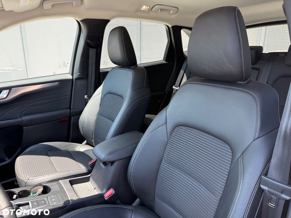 Ford Kuga 2.5 FHEV FWD Titanium X - 17
