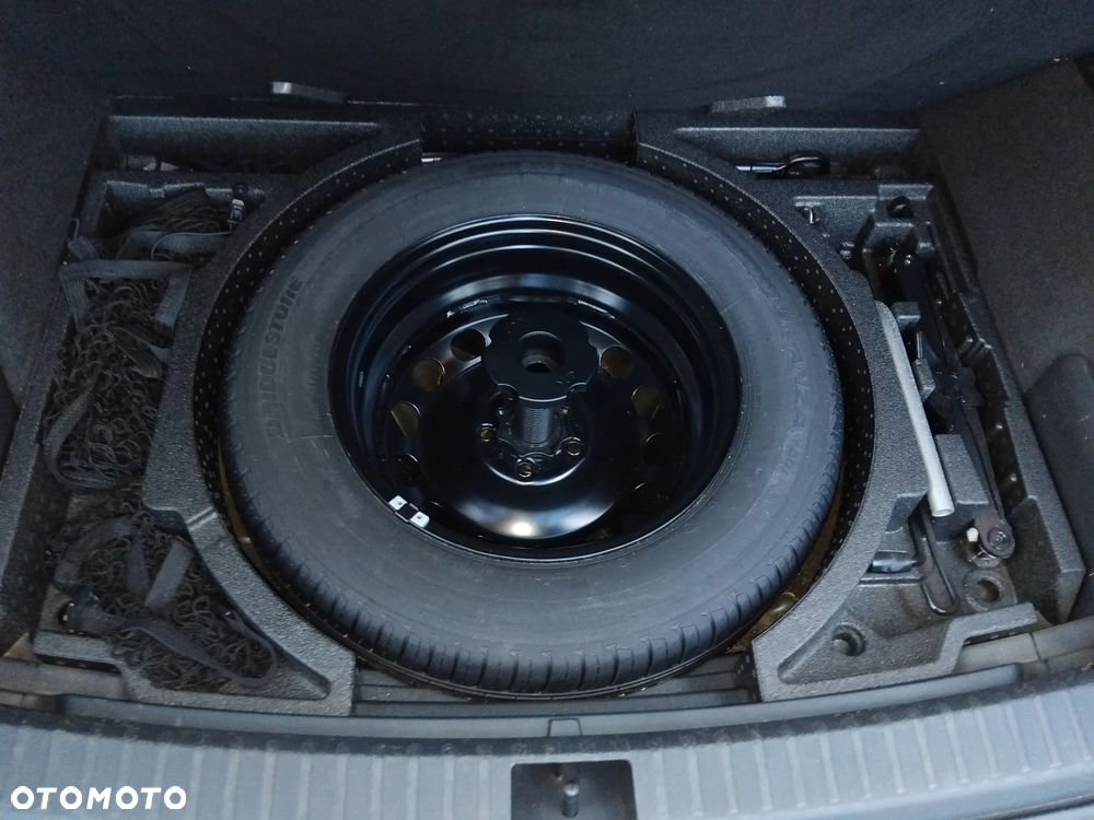 Skoda Karoq 1.6 TDI SCR Ambition - 16