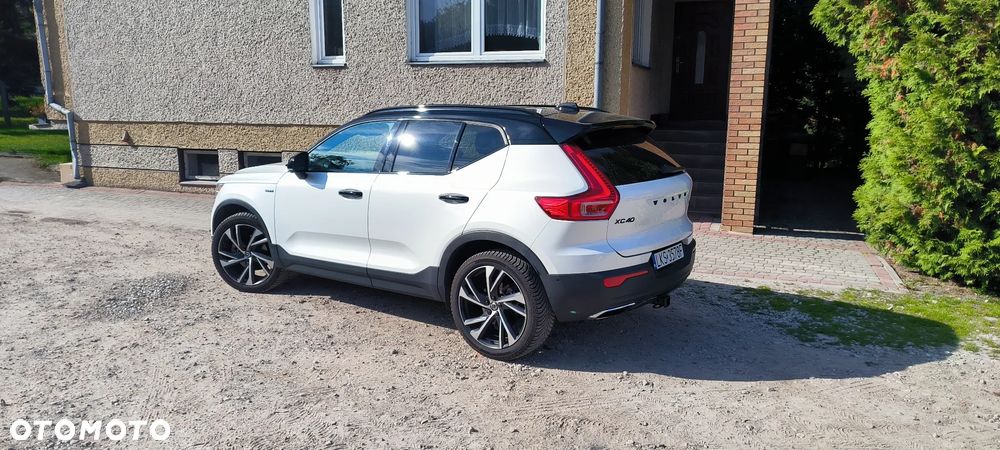 Volvo XC 40 T5 AWD R-Design - 1