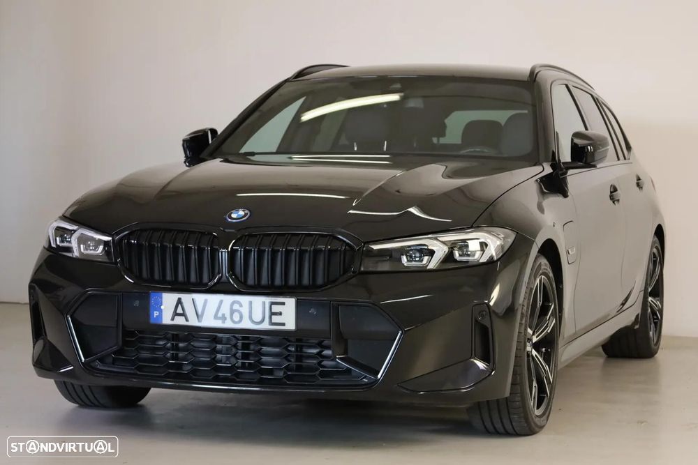BMW 330 e Pack Desportivo M Auto - 4