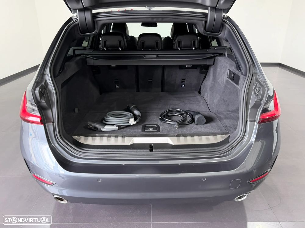 BMW 320 e Corporate Edition Auto - 49