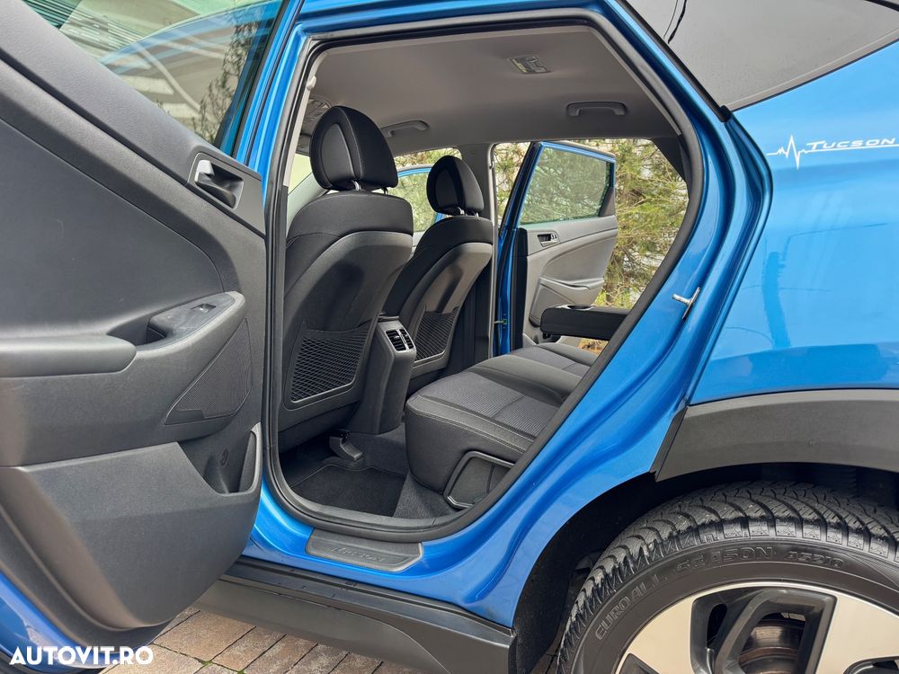 Hyundai Tucson blue 1.7 CRDi 2WD DCT Premium - 21