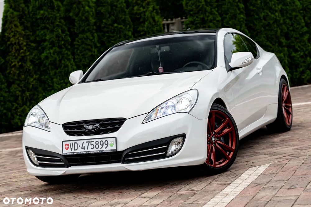 Hyundai Genesis Coupe 2.0 T - 1