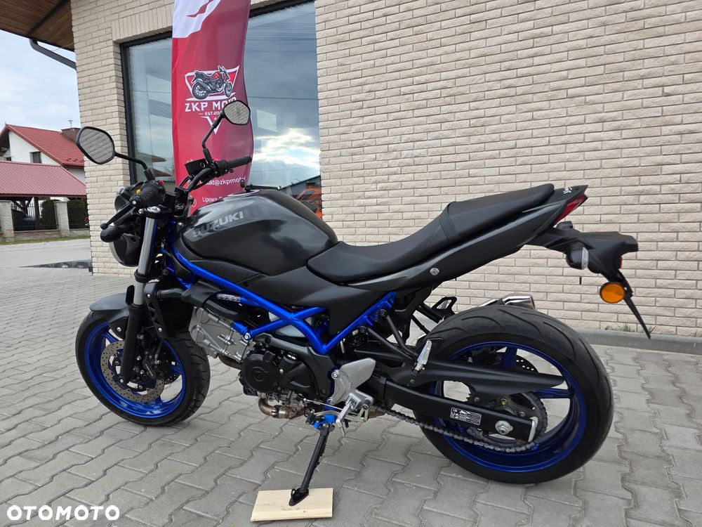 Suzuki SV - 4