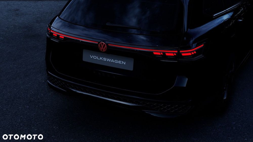 Volkswagen Passat Variant 2.0 TSI R-Line Plus DSG - 12