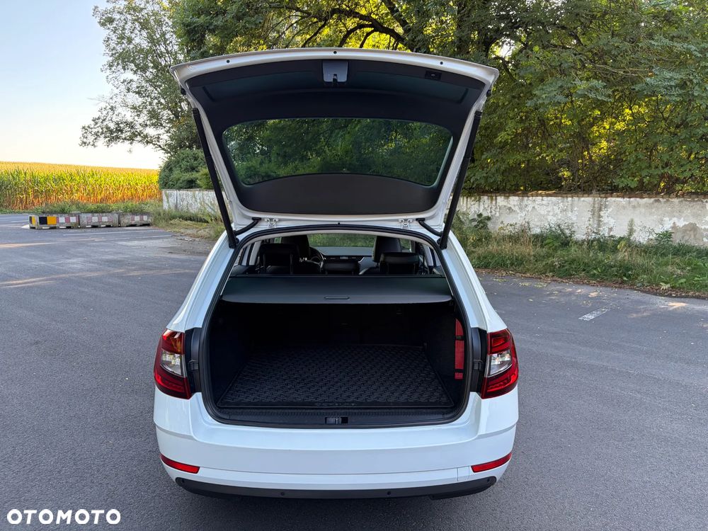 Skoda Octavia 2.0 TSI 4x4 Style DSG - 7