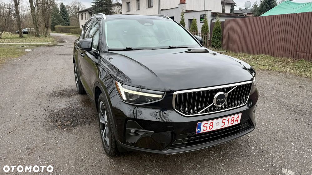 Volvo XC 40 B5 B AWD Momentum Pro - 19