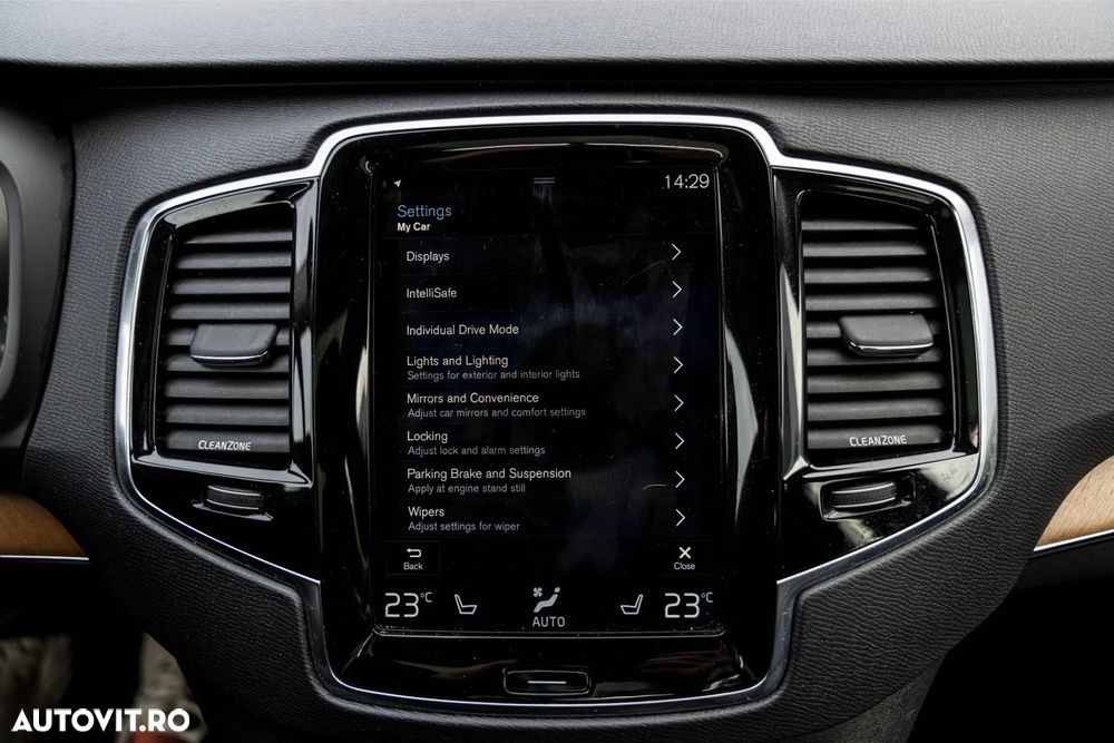 Volvo XC 90 T8 AWD Twin Engine Geartronic Inscription - 28