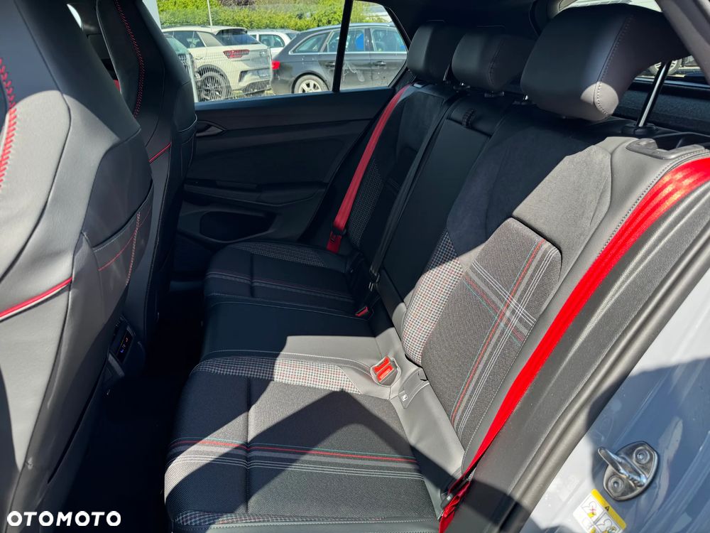 Volkswagen Golf 2.0 TSI GTI Edition 50 DSG - 13