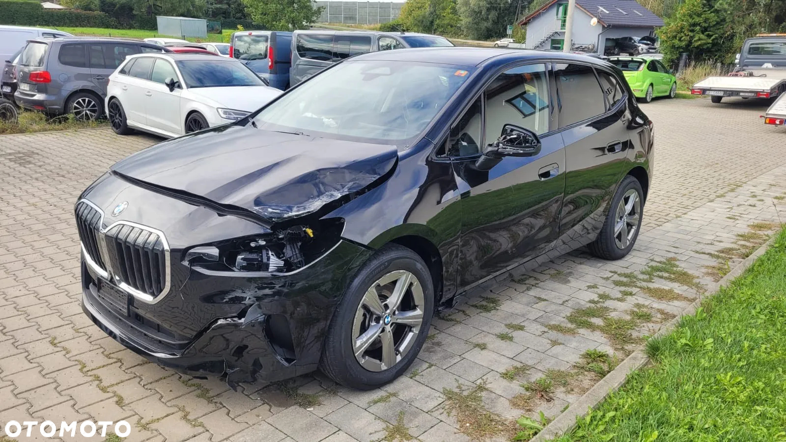 BMW Seria 2 223d xDrive Active Tourer - 4