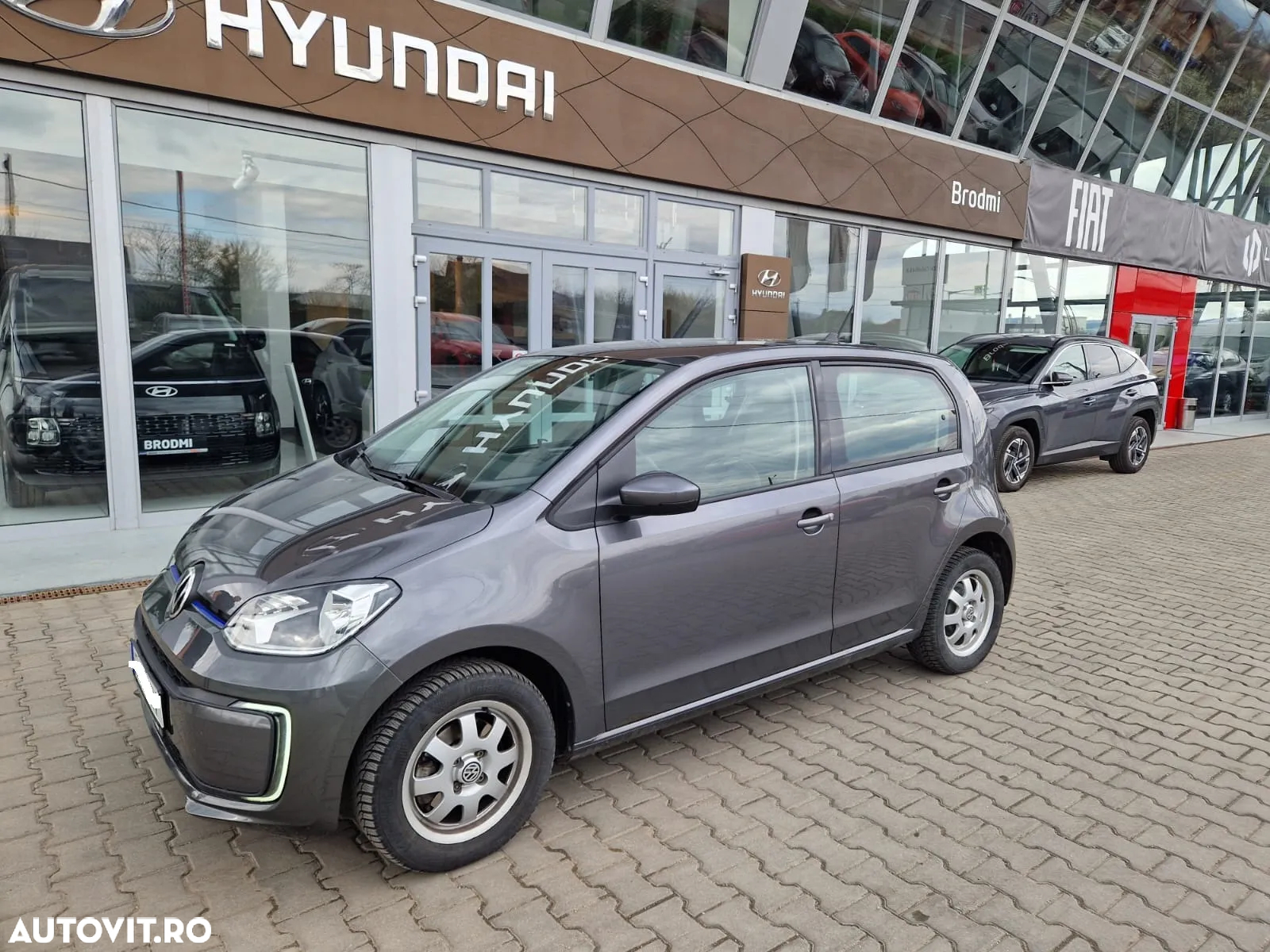 Volkswagen up! e-up! - 9